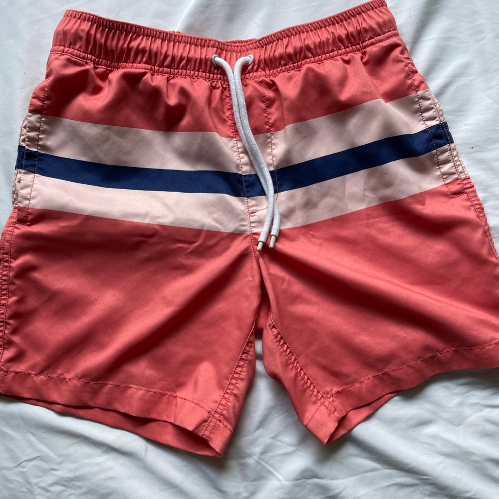 Men’s swim shorts